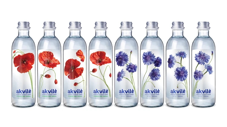 STILL_SPARKLING_330mL_2025 1.jpg